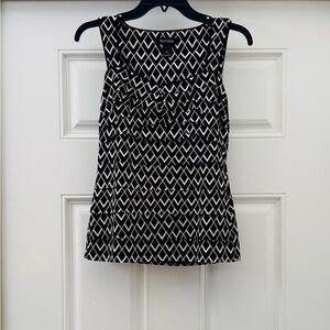 White House Black Market Black and White Geometric Women's Top Size S